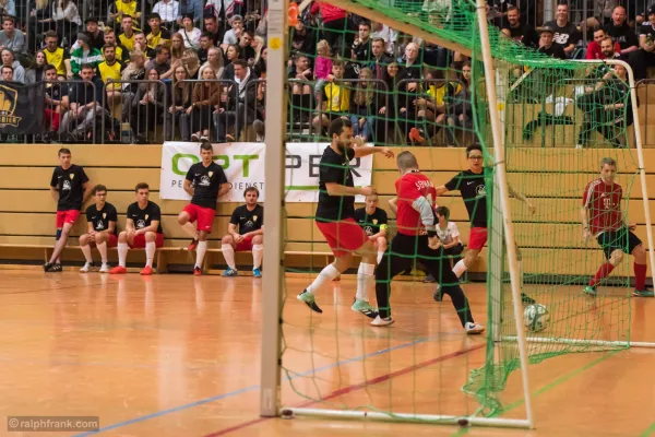 16. OPTIPER Fußballnacht